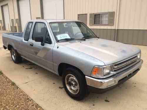 Toyota Pickup 1989 Selling A Toyota Pickup 2wd In Excellent One