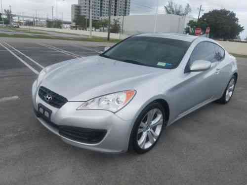 Hyundai Genesis 2 0t Coupe 2 Door 2010