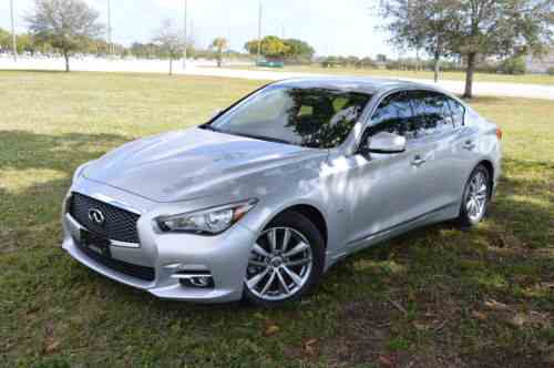 Infiniti Q50 Premium 2016 | Up For Sale Is A Infiniti: One-Owner Cars