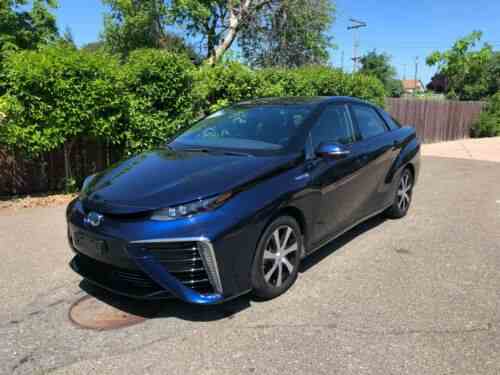 Toyota mirai 2017